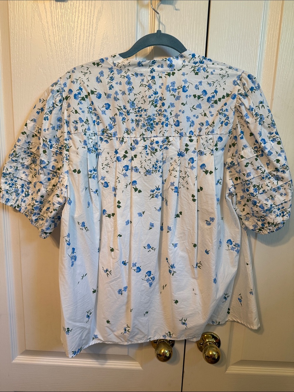 Sugarlips White Floral Button-Front Puff Sleeve Blouse - Picture 3 of 3